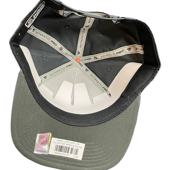 Fanatics Pro Camo Snapback Hat - Picture 2 of 7
